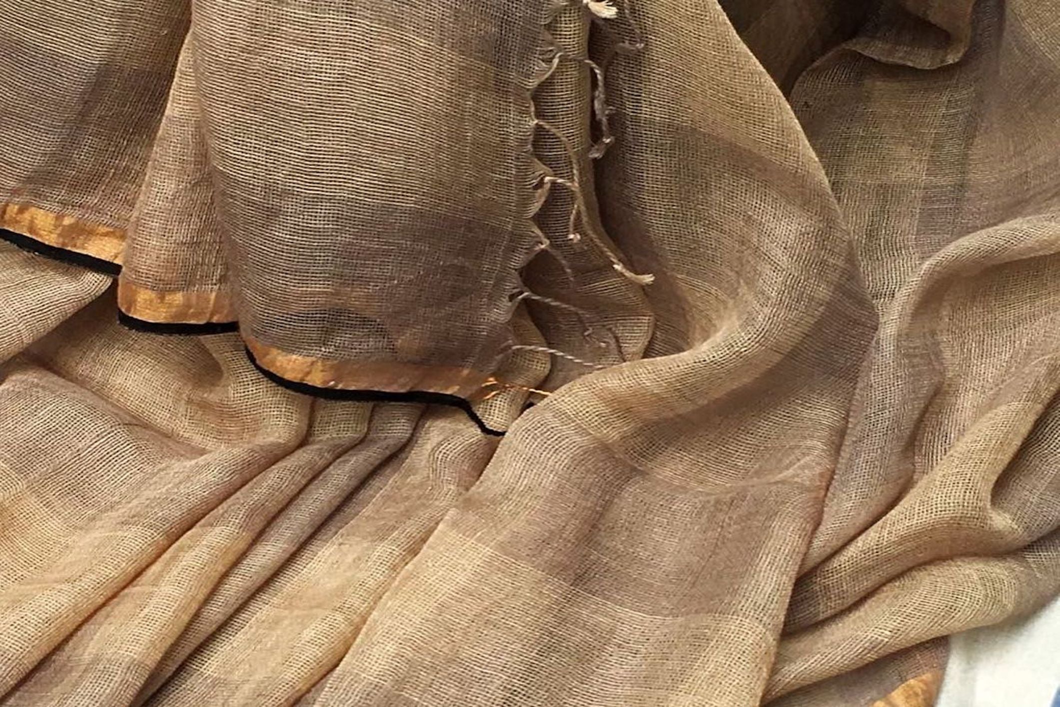 Linen Sarees this Summer...