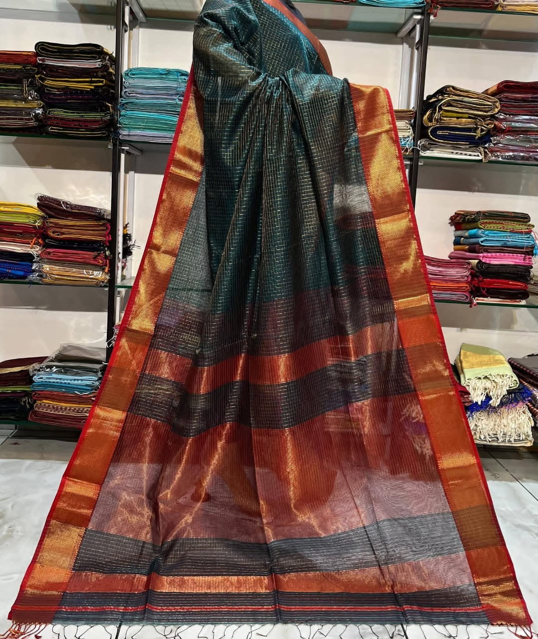 Green Maheshwari silk Handloom Zari Check Saree