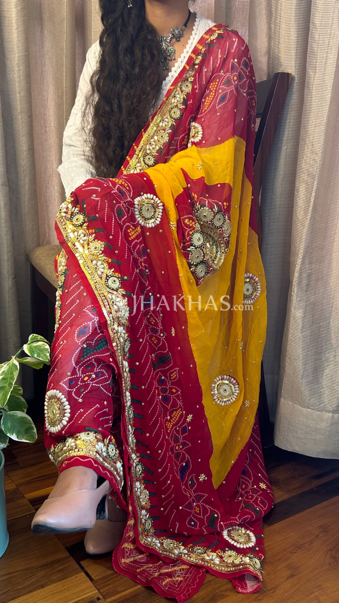 Red and Orange Bandhej Marwadi chunri for bride