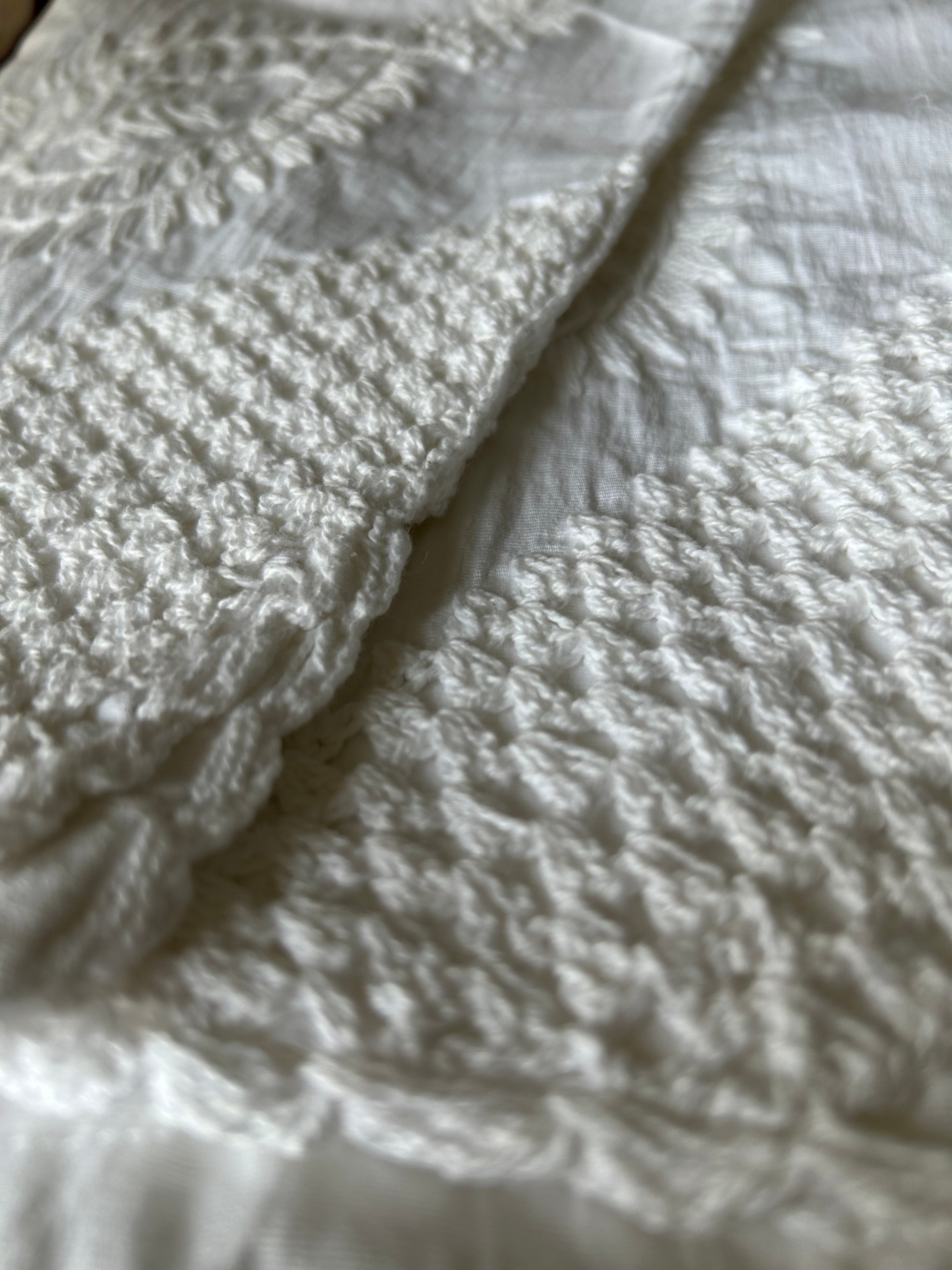 Close up white chikan work on Stretchable cigarette Pant 