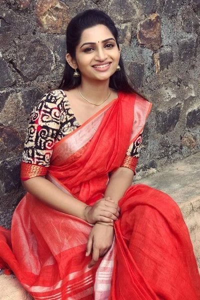 Red linen saree