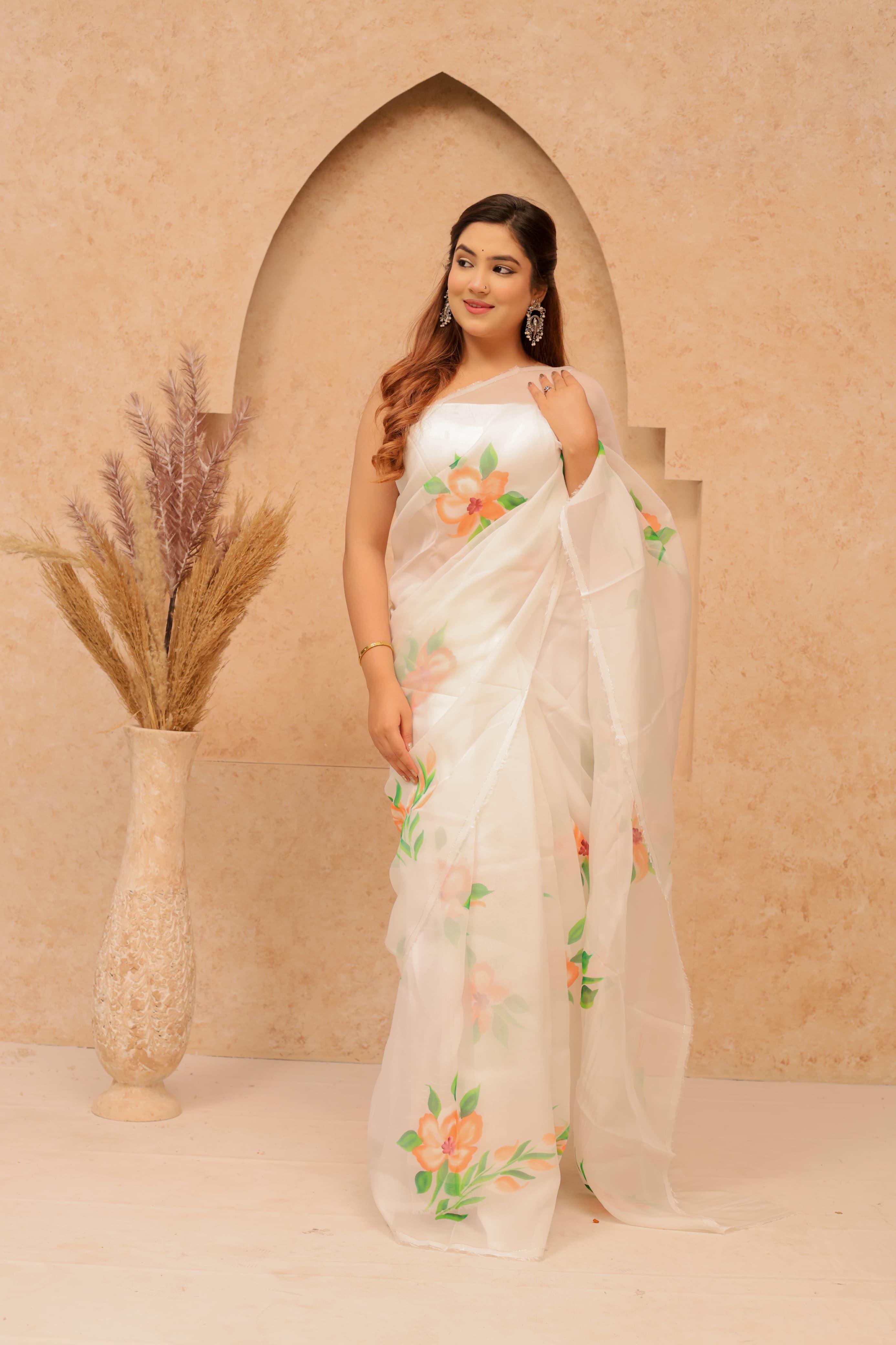 Gendaphool- Off white Organza Hand Painted Saree