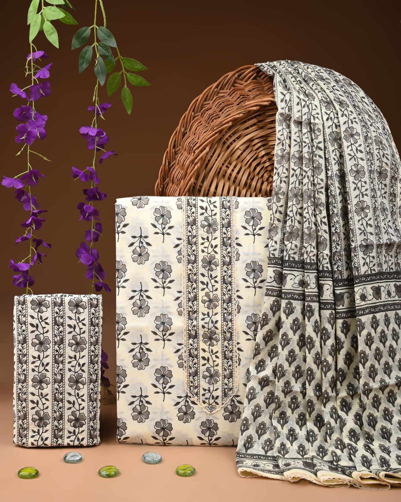 Off White Cotton Suit Set With Gota Work