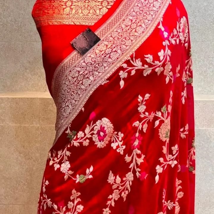 Red Floral Jaal Semi Georgette Banarasi Saree