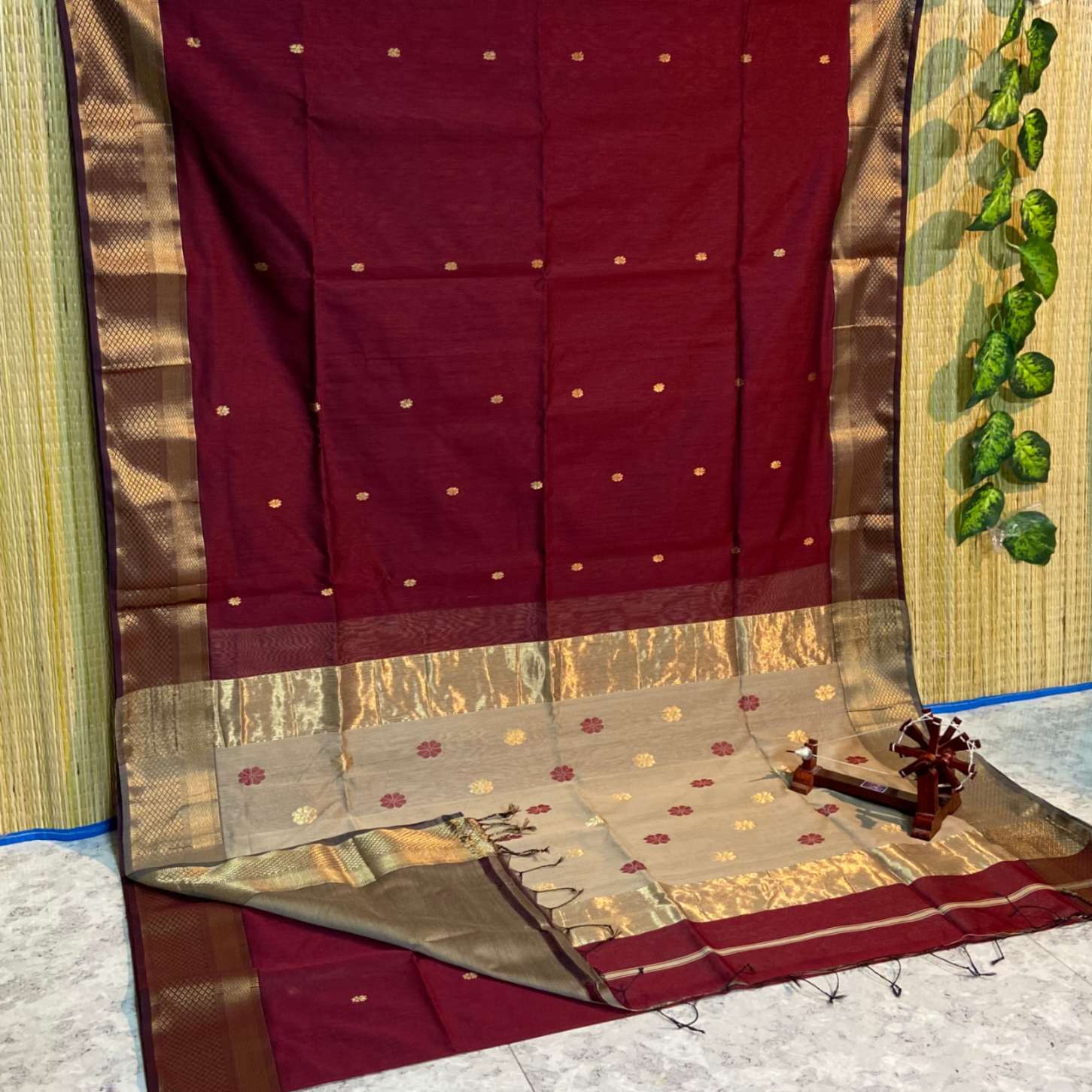 Maheshwari Silk Saree In Wine