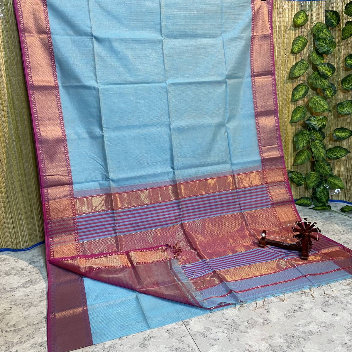 Maheshwari Tissue Chex Saree in Blue