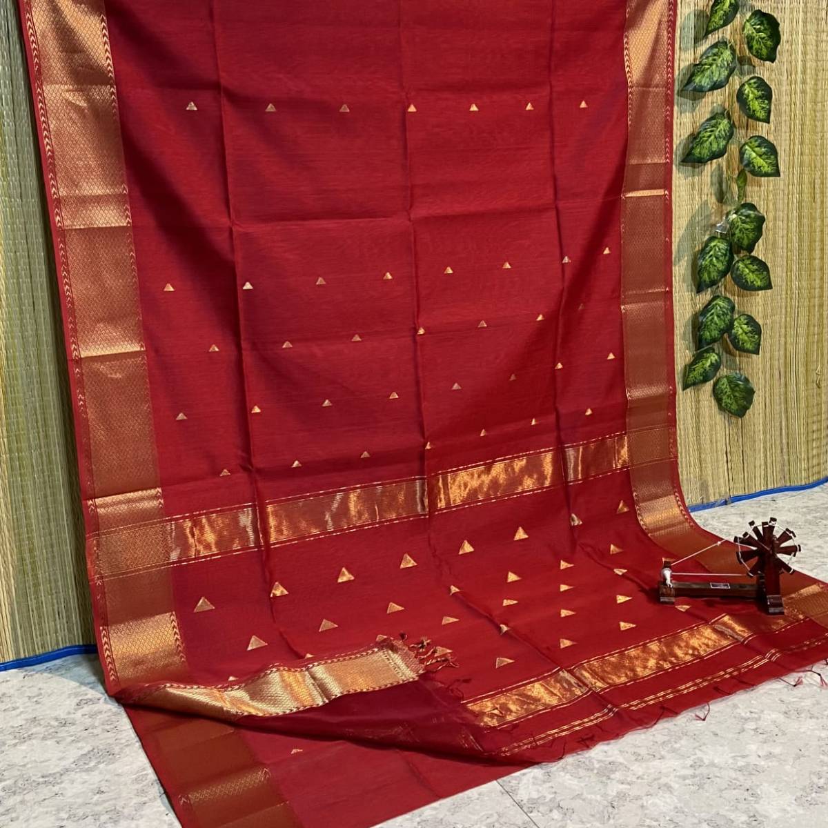 Maheshwari Silk Saree In Red