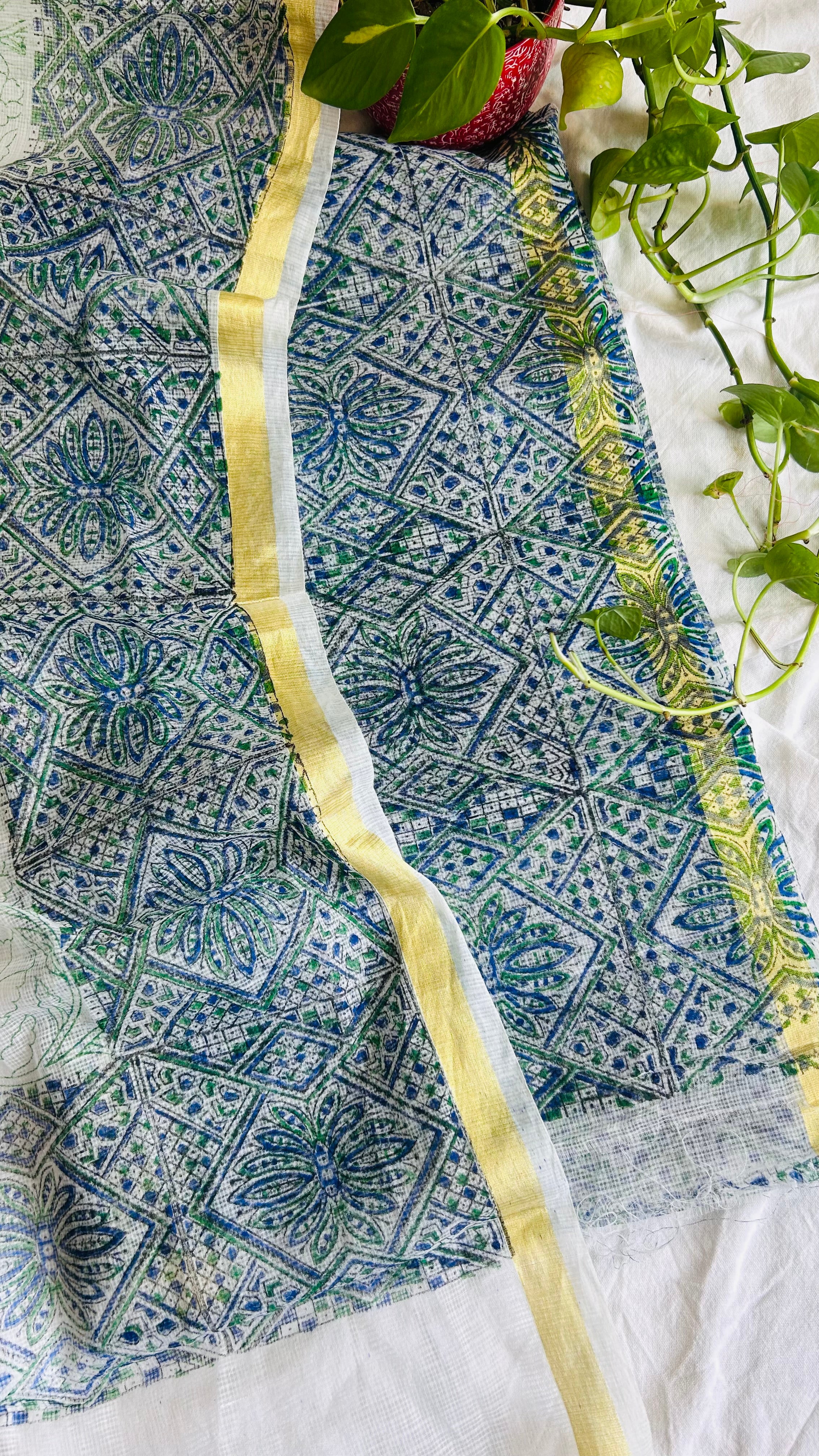 Summer Look Kota Doria Hand Block Print Suit In Off White (unstitched)