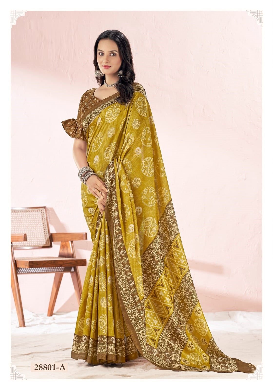 Buy tanya Yellow and White Handwoven Tussar Jamdani Saree at Amazon.in