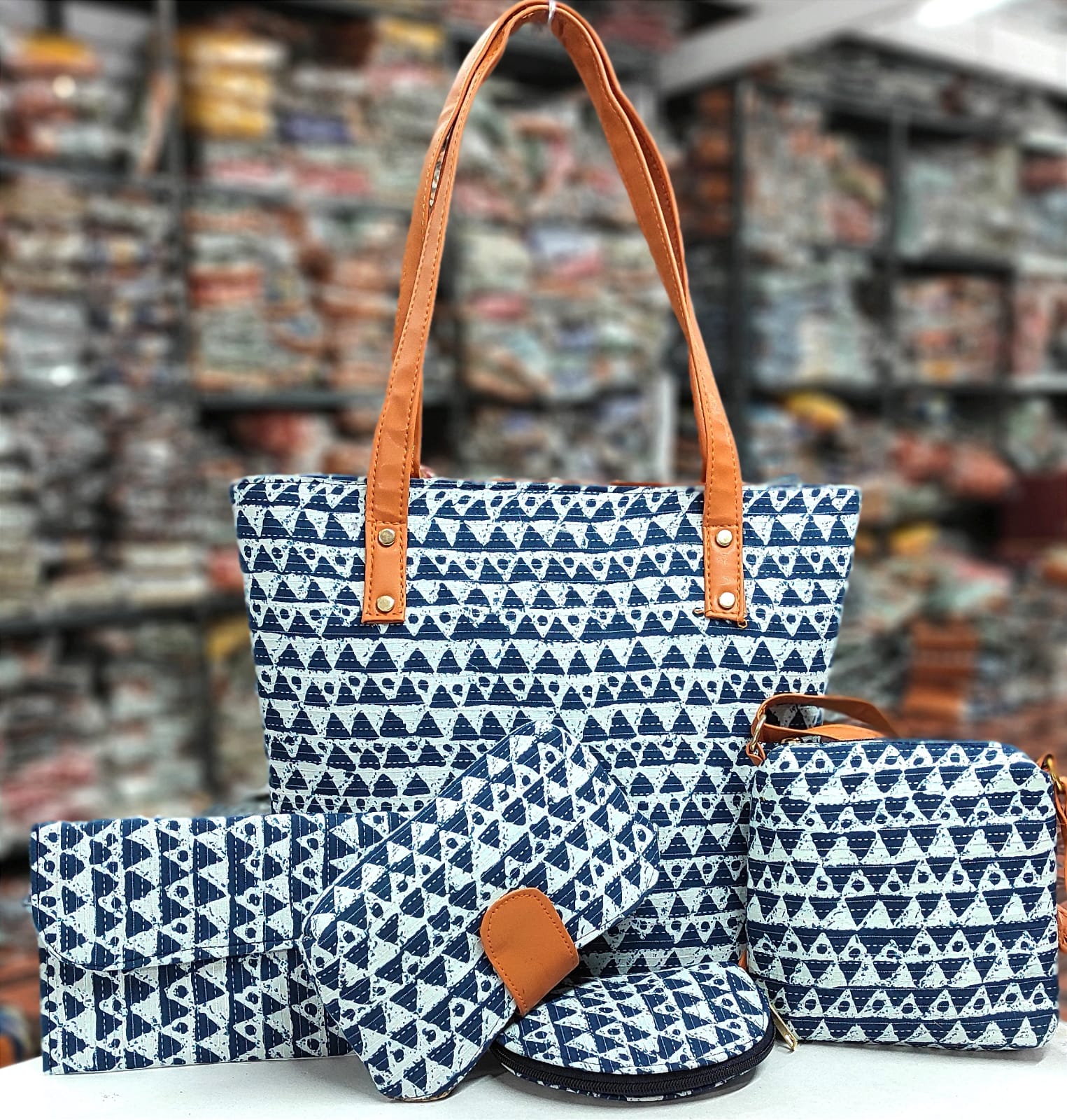 Lagoon - Pouch bag | Patterns | - Hobbii.com