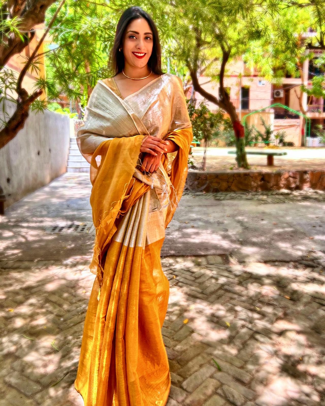Rekha Inspired Gold Tissue Silk Saree With Blouse