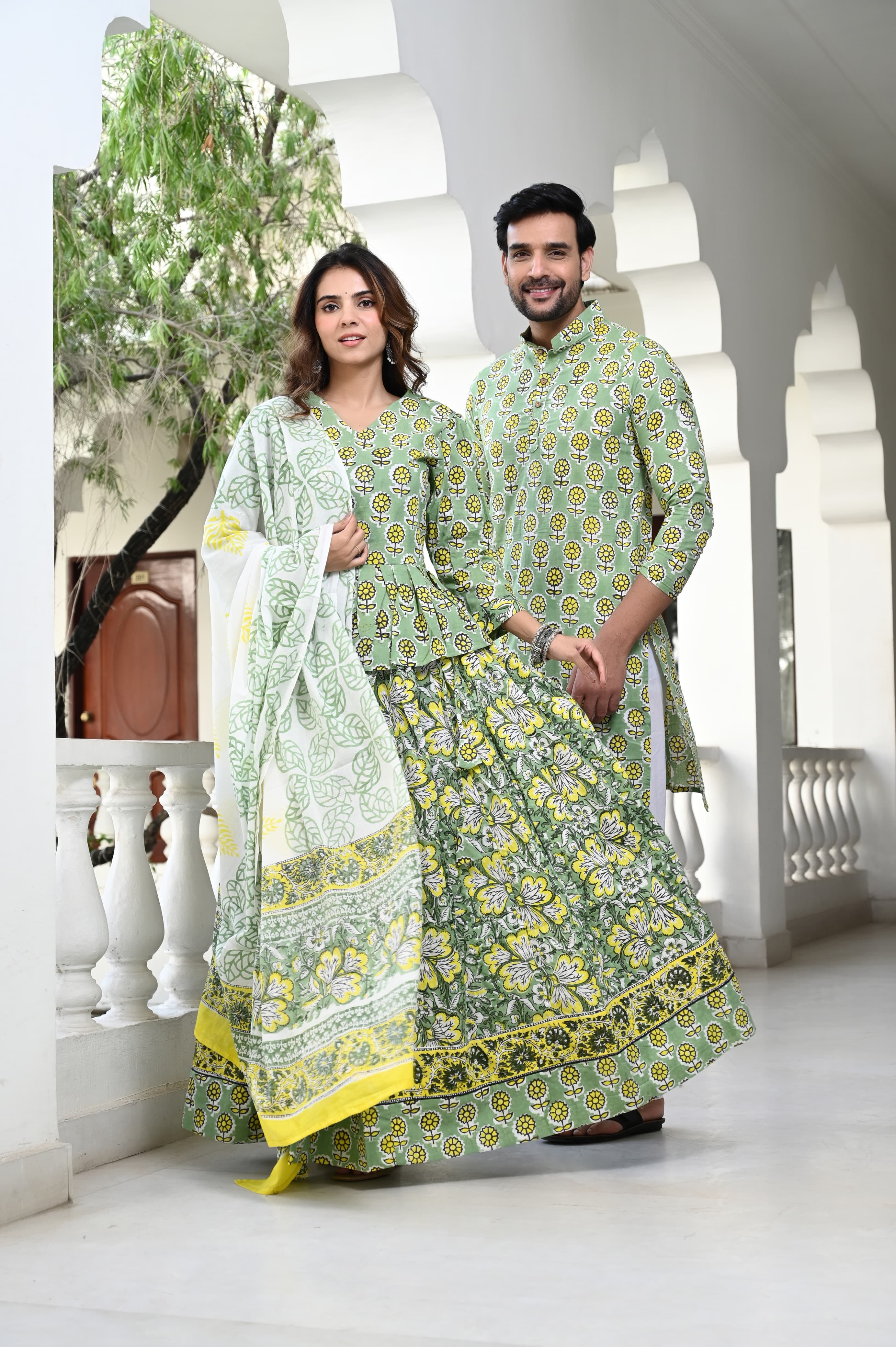 Twinning Couple Set In Flora Green