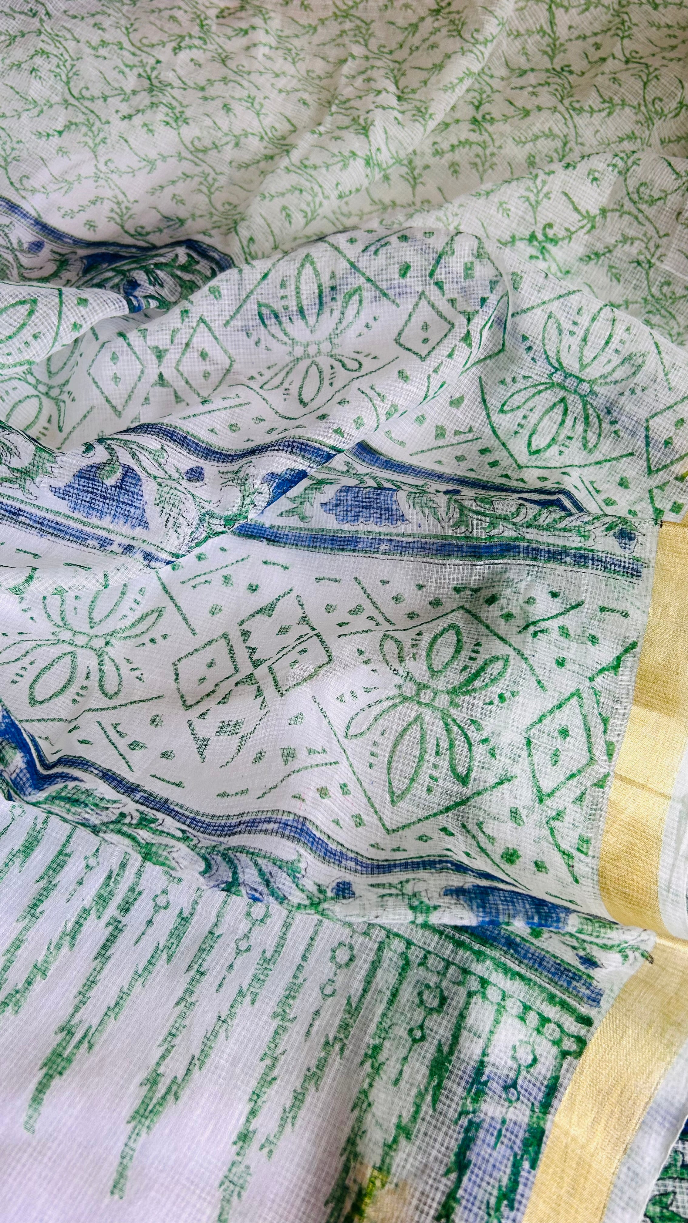 Summer Look Kota Doria Hand Block Print Suit In White (unstitched)