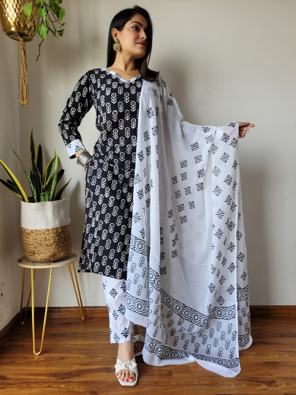 Black Block Print Suit Set With Dupatta