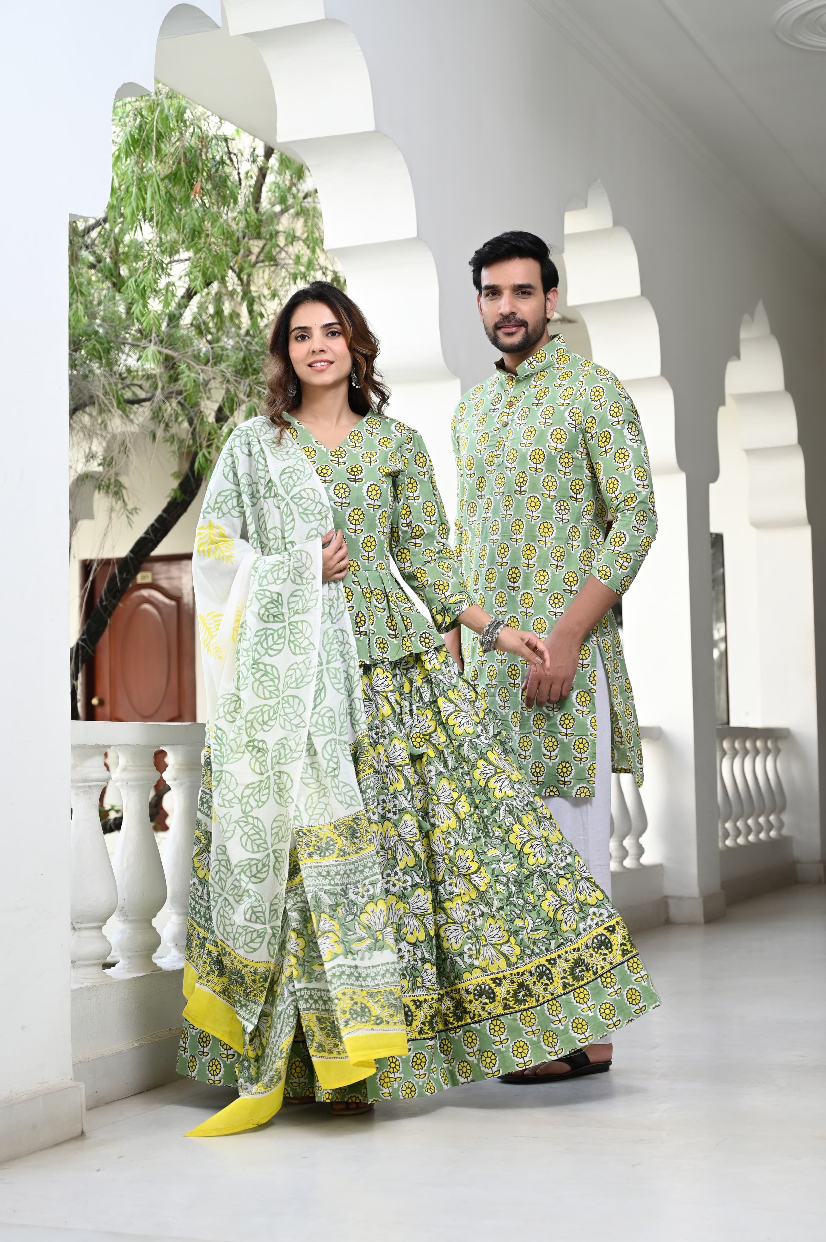 Twinning Couple Set In Flora Green