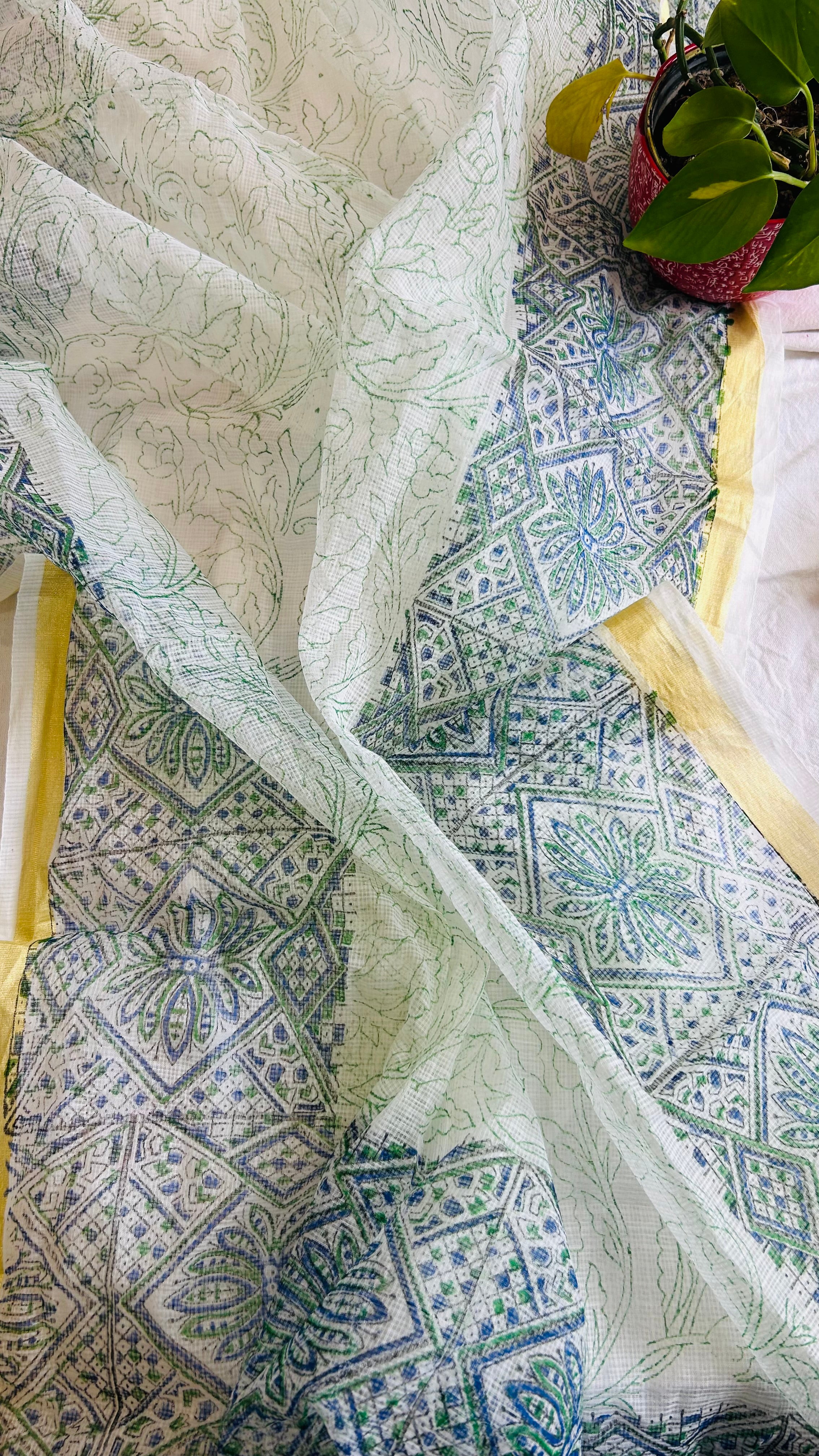 Summer Look Kota Doria Hand Block Print Suit In Off White (unstitched)