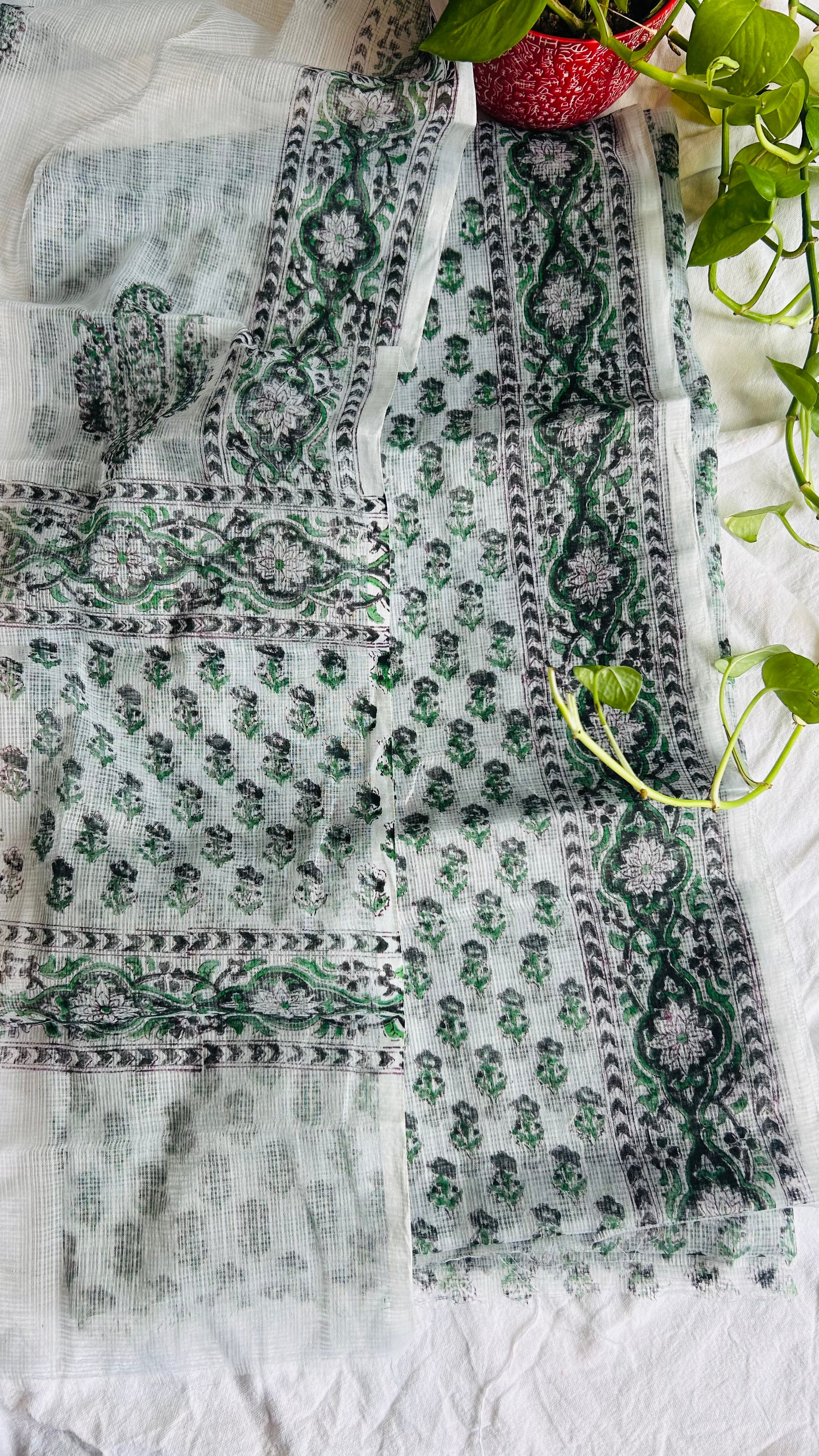 Summer Look Kota Doria Hand Block Print Suit In Grey (unstitched)