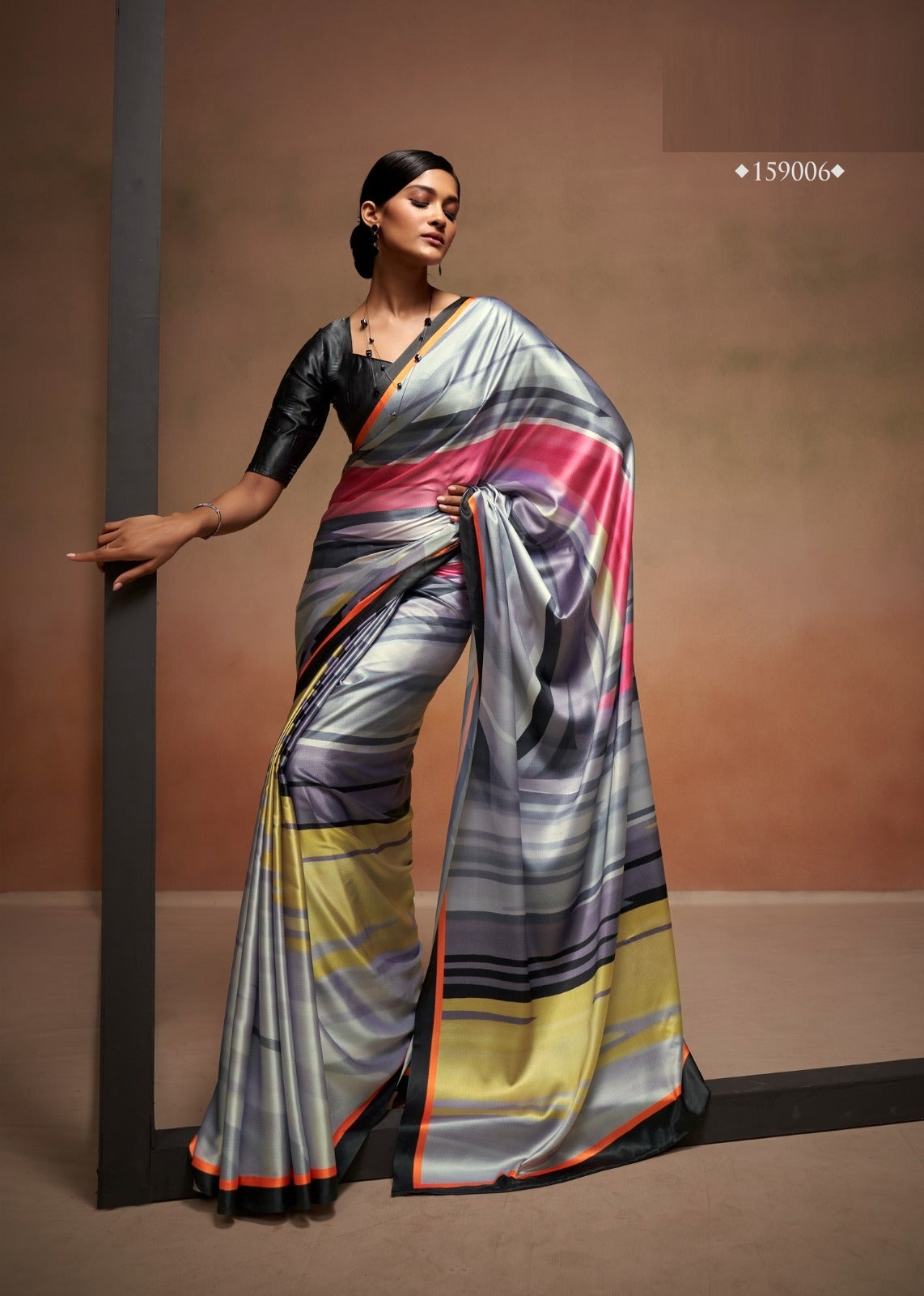 Digital Print Saree In Grey