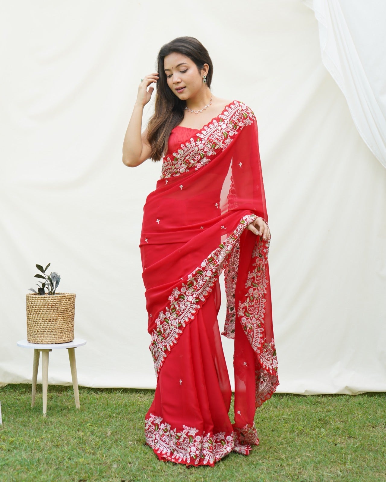 Buy Blood Red Embellished Crepe Sari Online in USA with Designer Blouse –  Pure Elegance