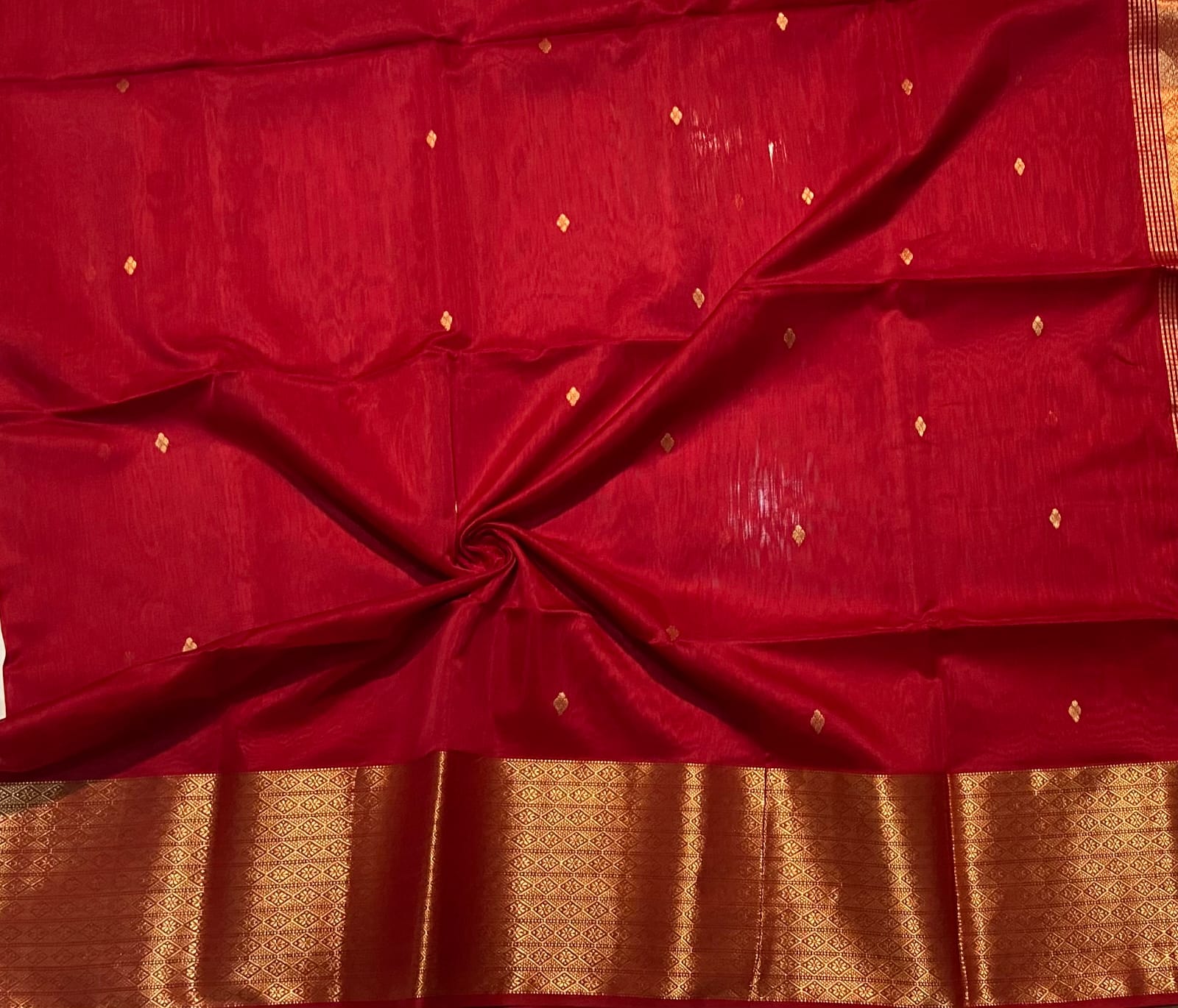 Maheshwari Silk Rich Pallu Saree In Red