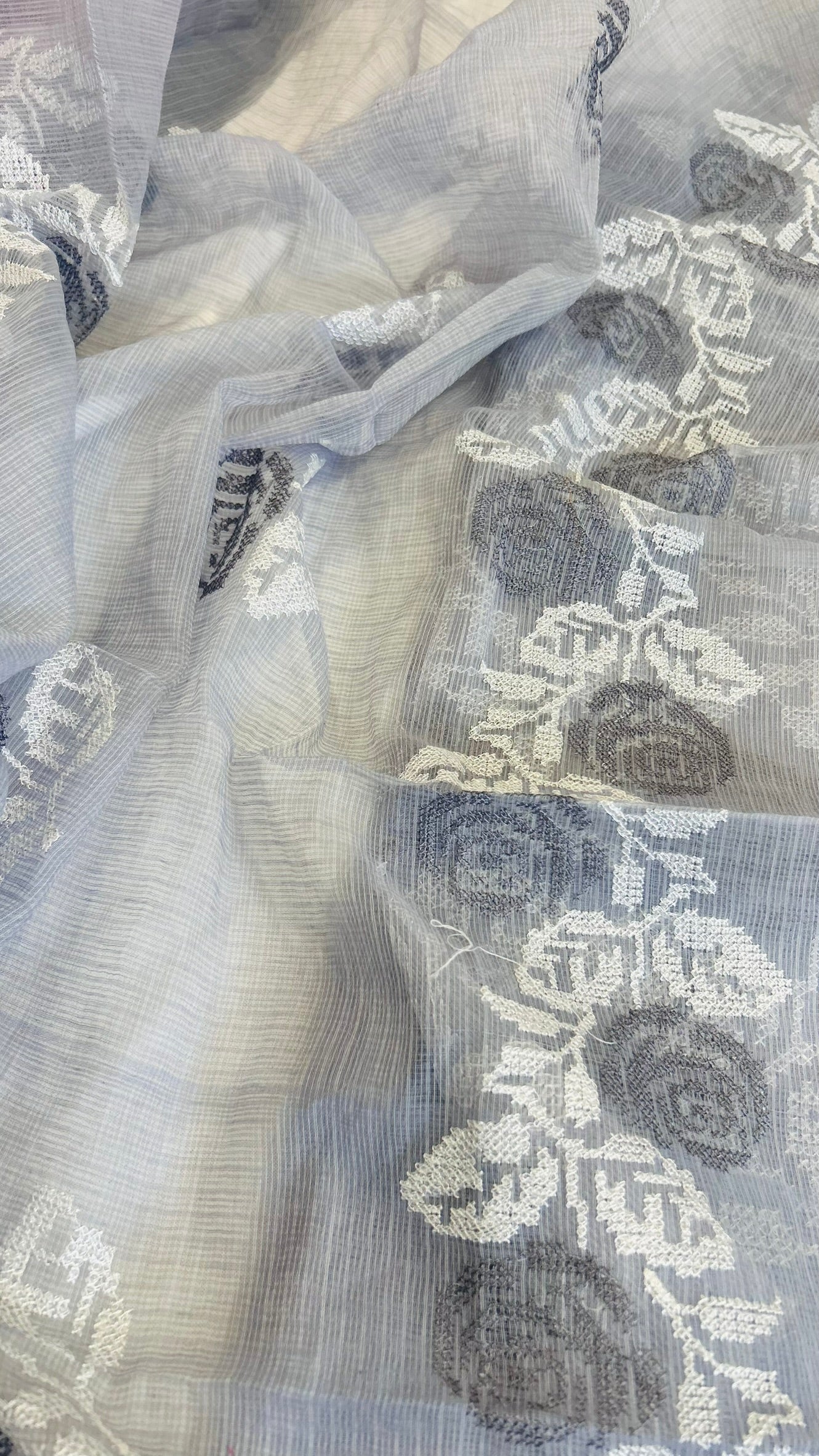Kota Doria Embroidered Suit Set In Grey (unstitched)