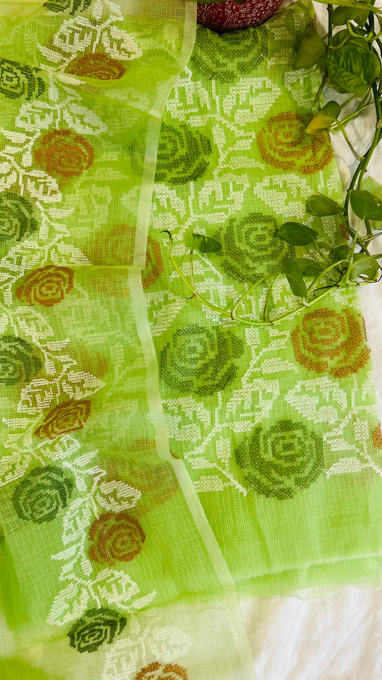 Kota Doria Embroidered Suit Set In Green (unstitched)
