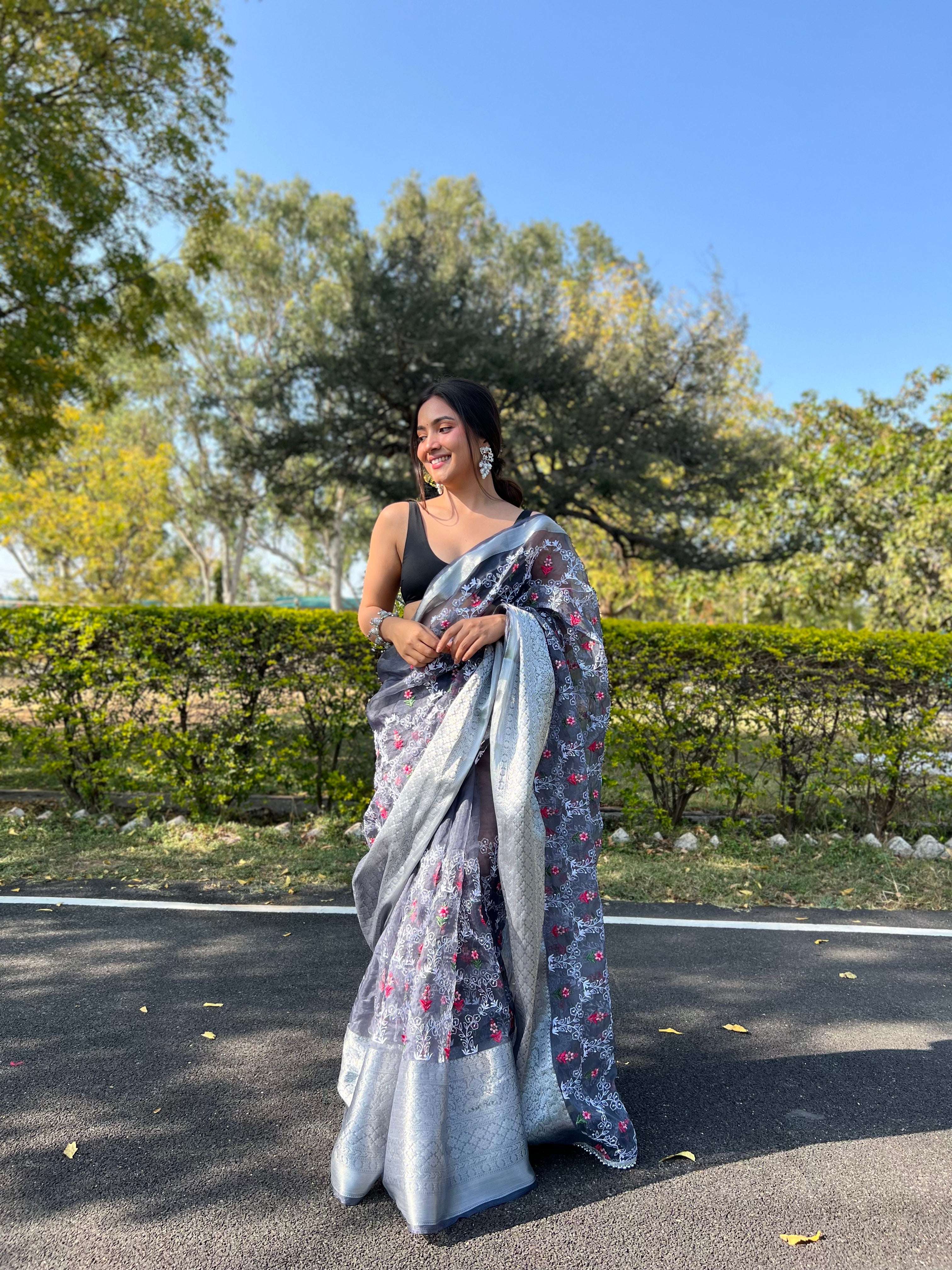 Boutique Style Saree In Grey