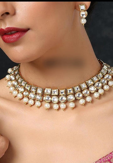 Shop Women's White Pearl Kundan Necklace Set