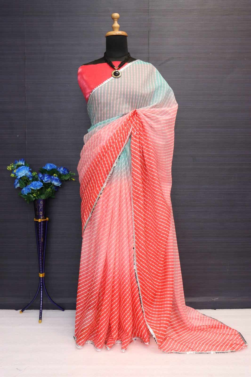 Buy Purple Sarees for Women by REETA FASHION Online | Ajio.com