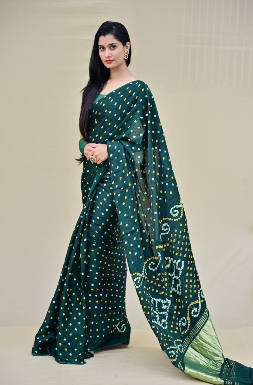 Lagdi Patta Silk Saree In Green