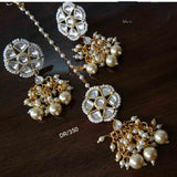 Kundan Mangteeka and Earring set