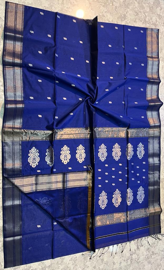 Maheshwari Zari Chex saree In Navy Blue