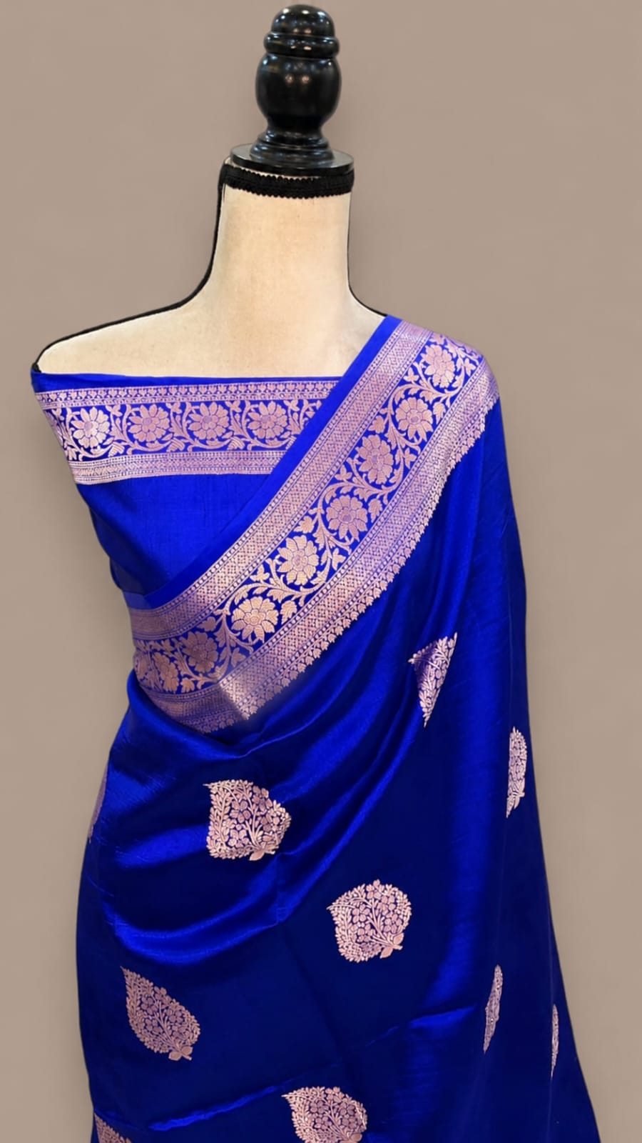 Banarasi Handloom Raw Mango Silk Saree In Royal Blue