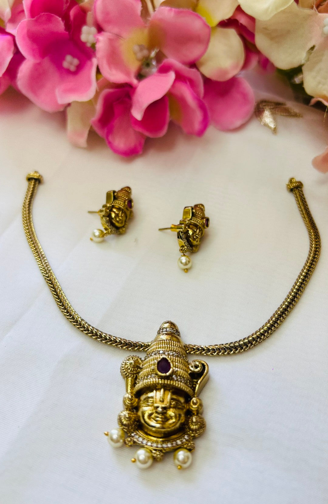 Traditional Lord Venkateswara (Balaji) Pendant Necklace Set