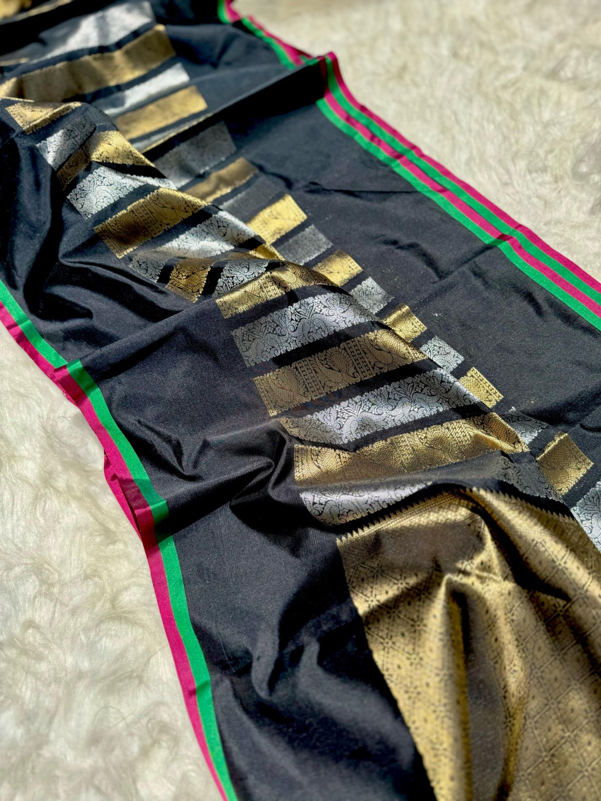 Nita Ambani Inspired Semi Kathan Soft Silk Saree