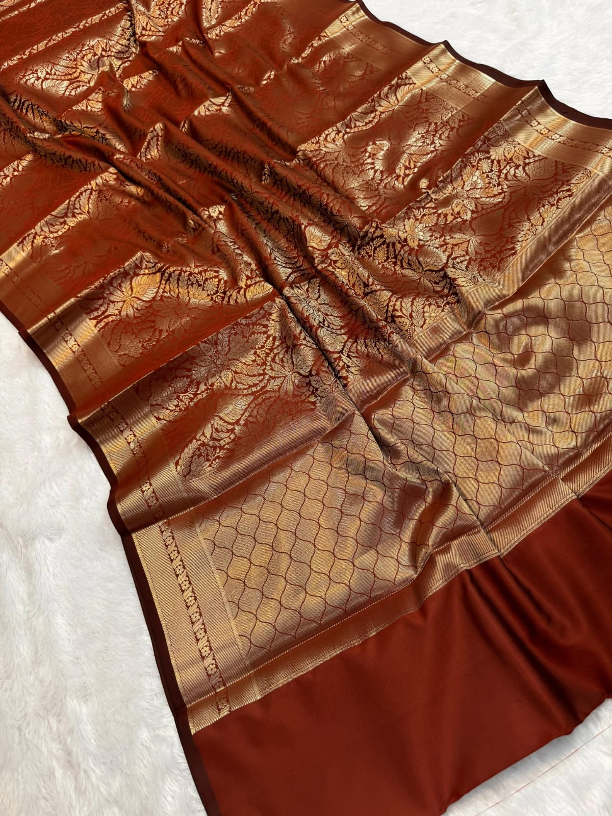 Banarasi Semi Mushroom Kathan Silk  Saree In Dark Maroon