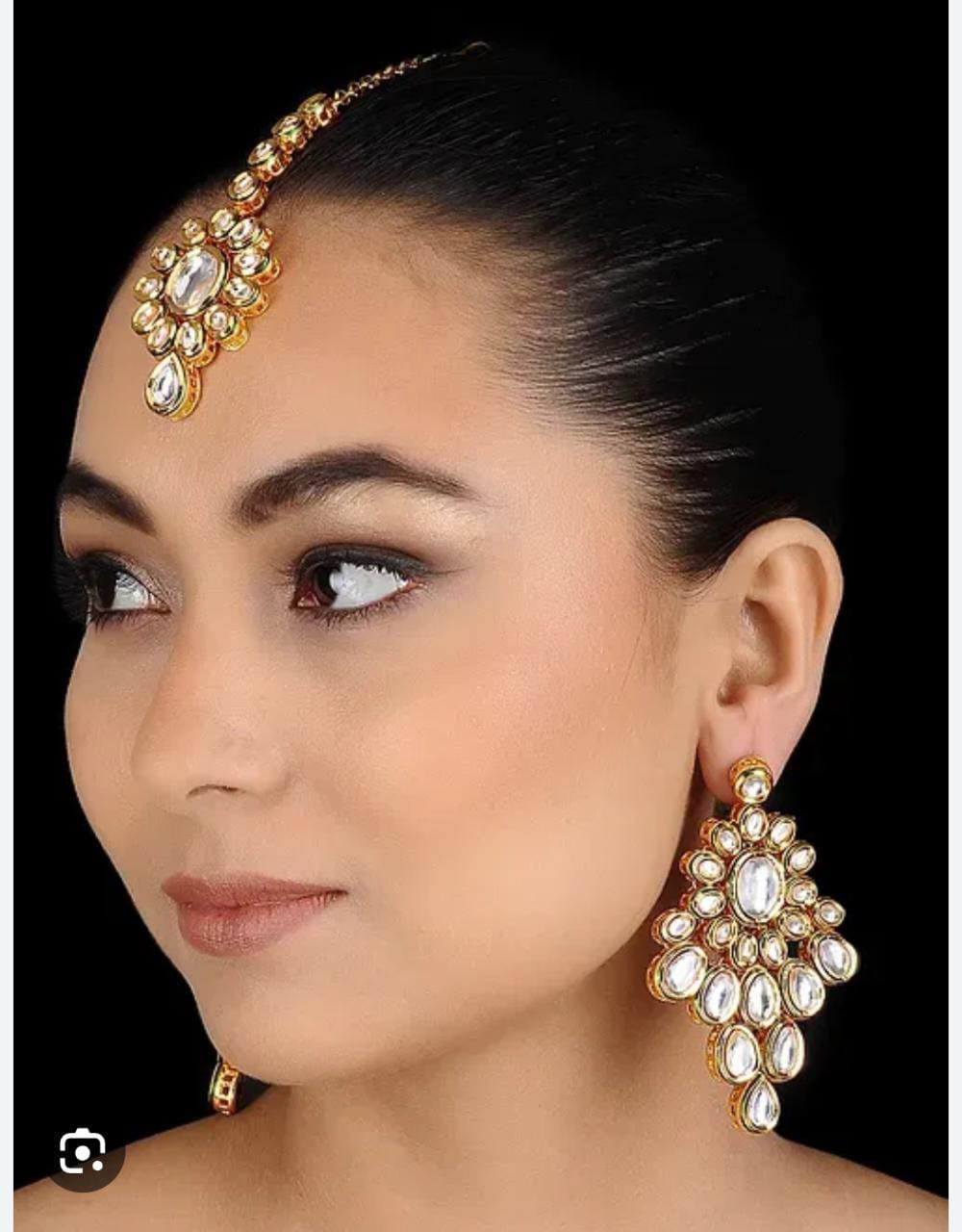 Beautiful Kundan Earring & Mangtika