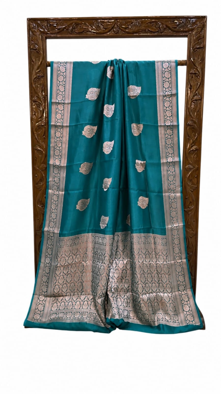 Banarasi Handloom Raw Mango Silk Saree In Peacock Green