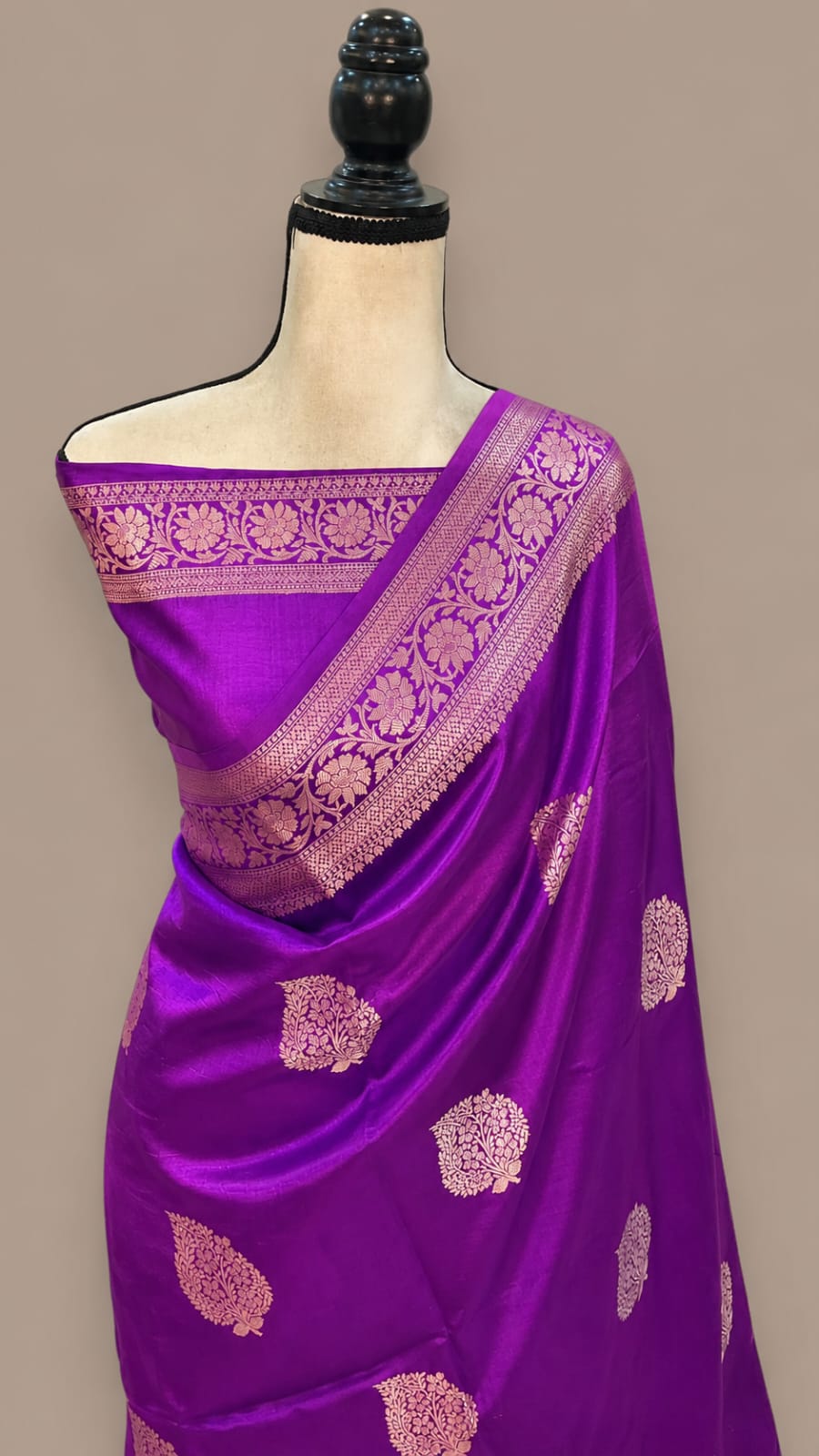 Banarasi Handloom Raw Mango Silk Saree In Purple