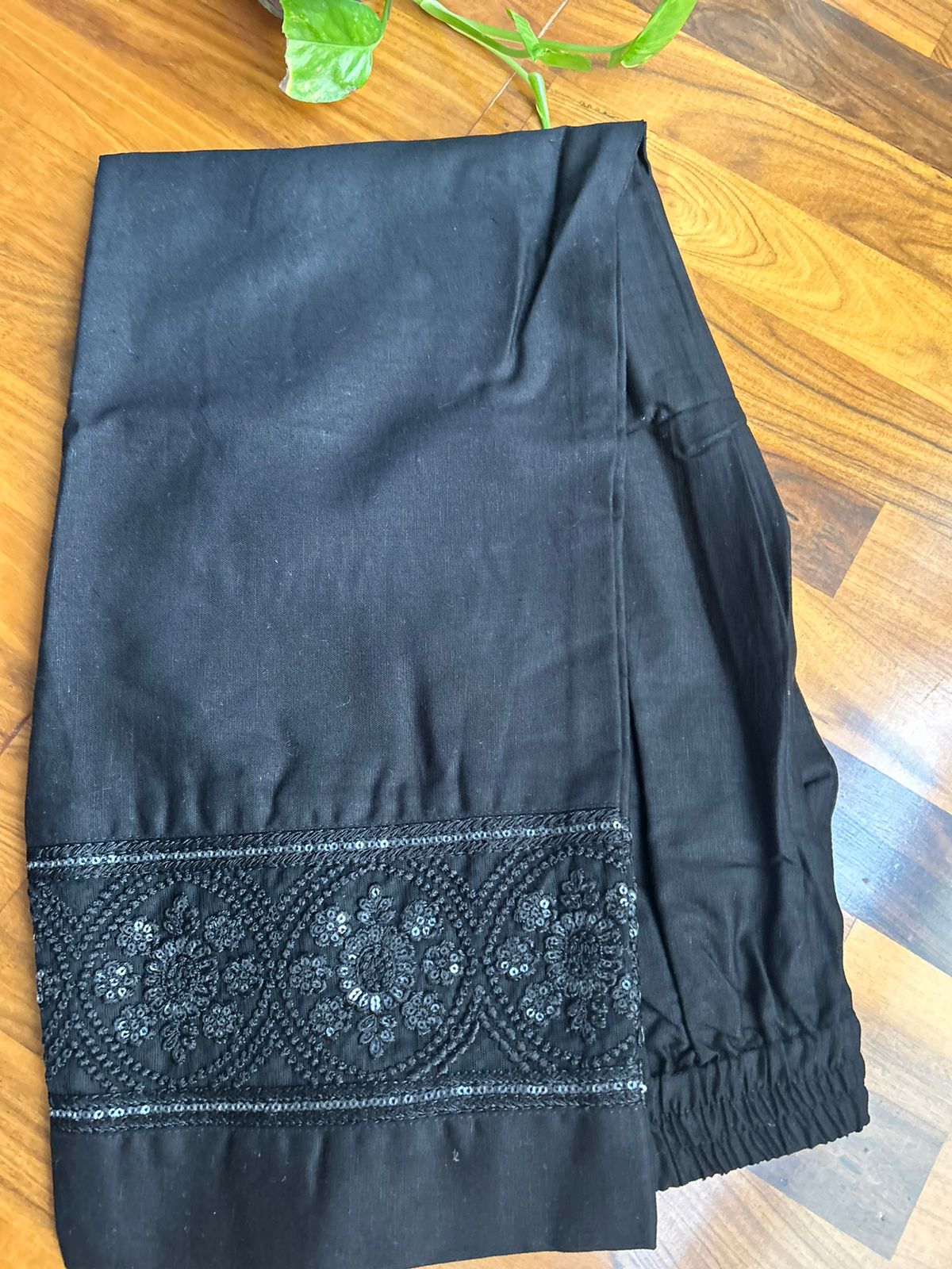 Gorgeous Black Straight Pakistani Pant In Cotton