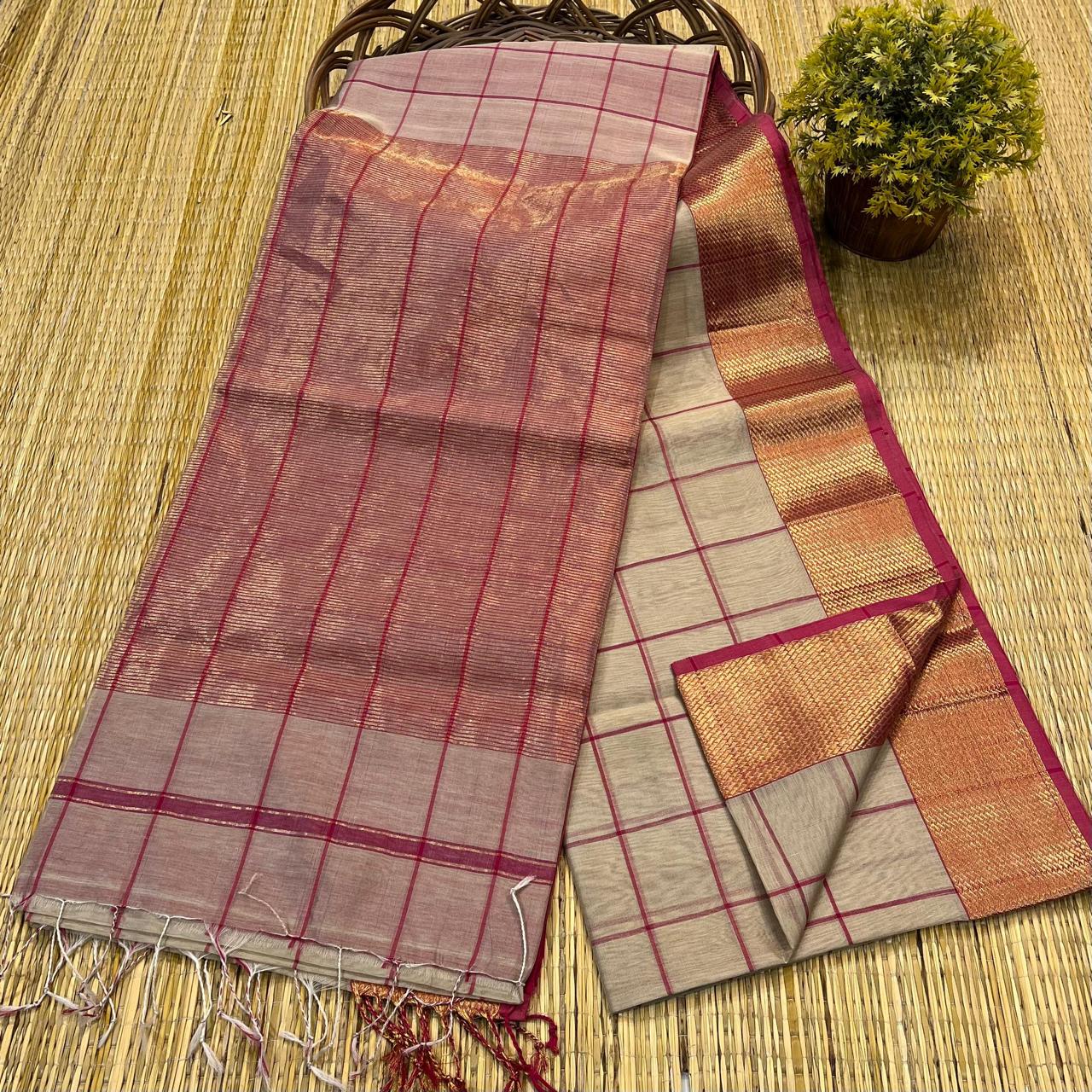 Maheshwari Silk Saree In Pink & Brown