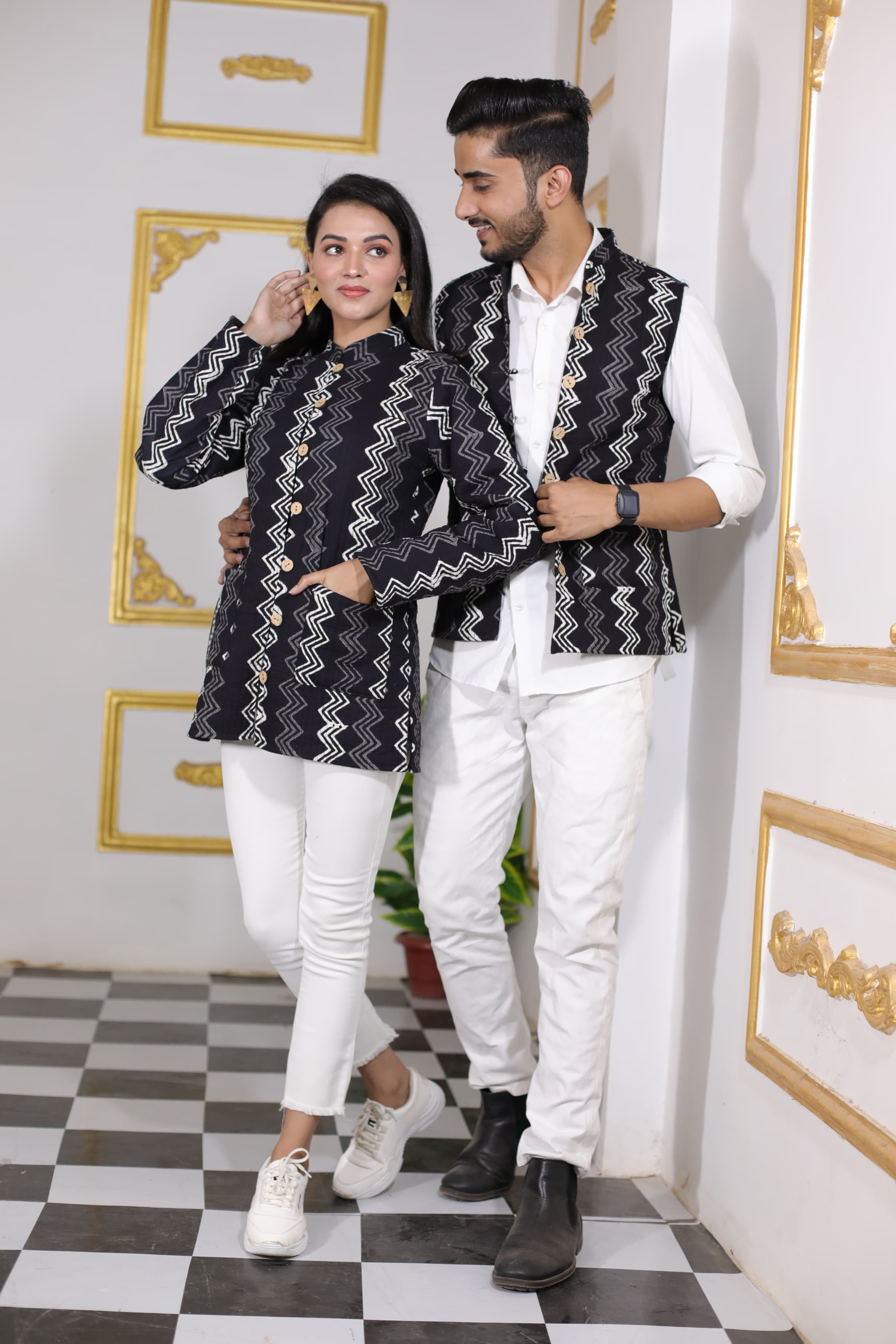 Black Color Twinning Couple Pure Cotton Bagru Print Quilted Reversible Jackets