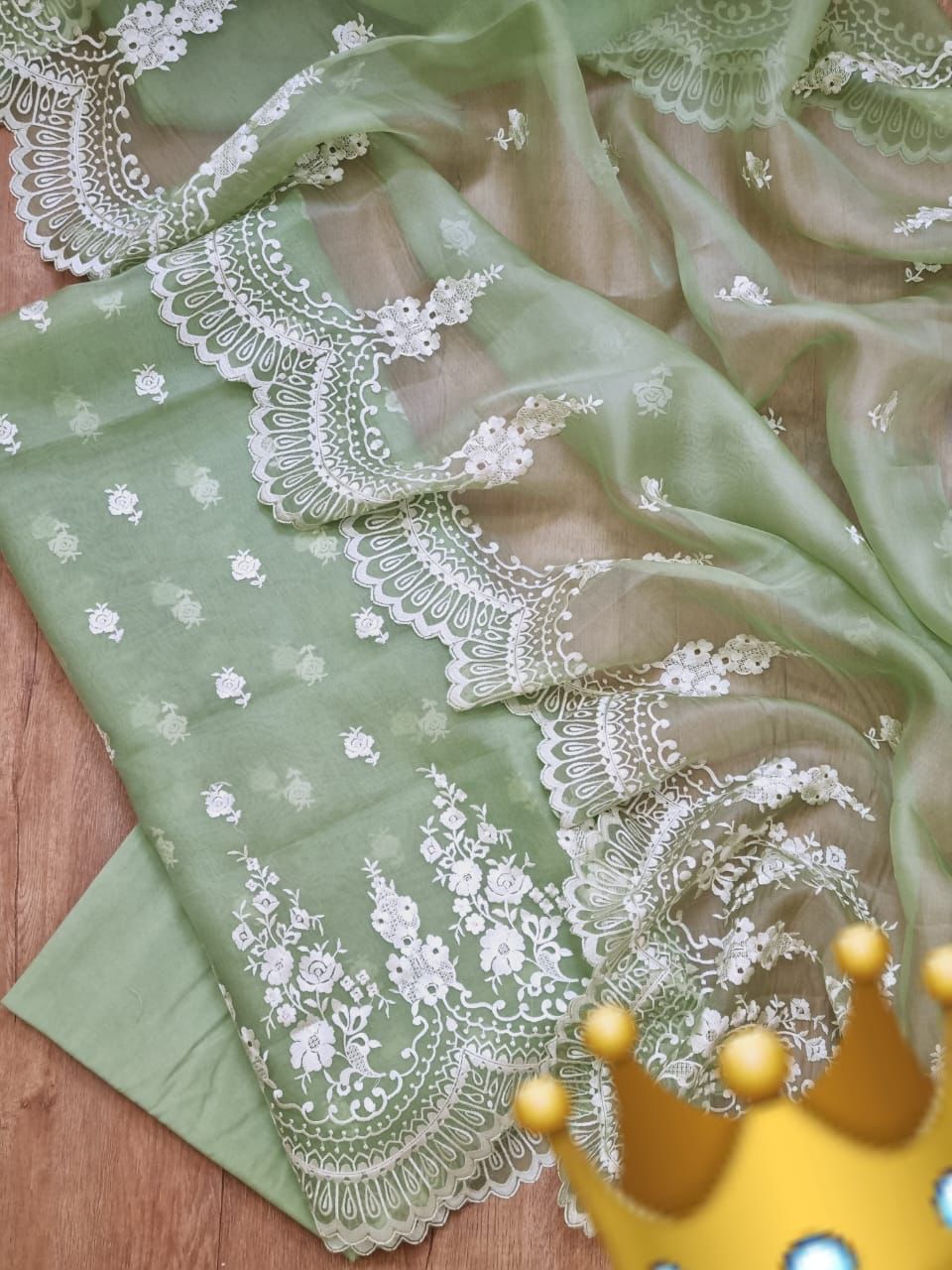 Green Banarasi Organza Silk Embroidery Suit(Unstitched)