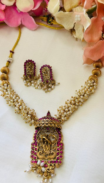 Traditional South Indian temple-style necklace set