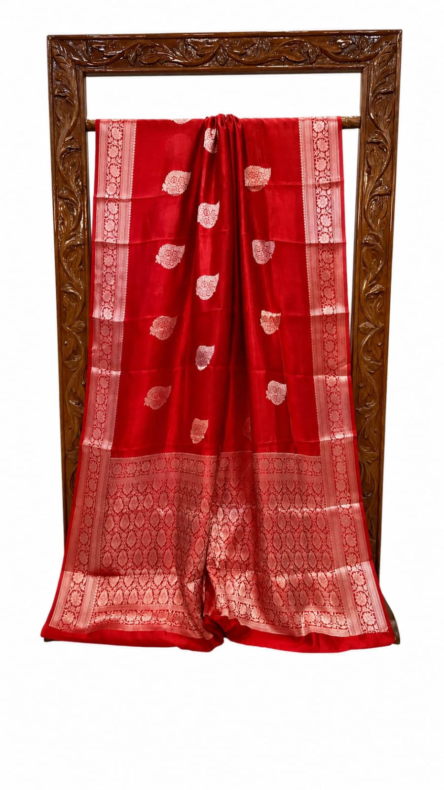 Banarasi Handloom Raw Mango Silk Saree In Red