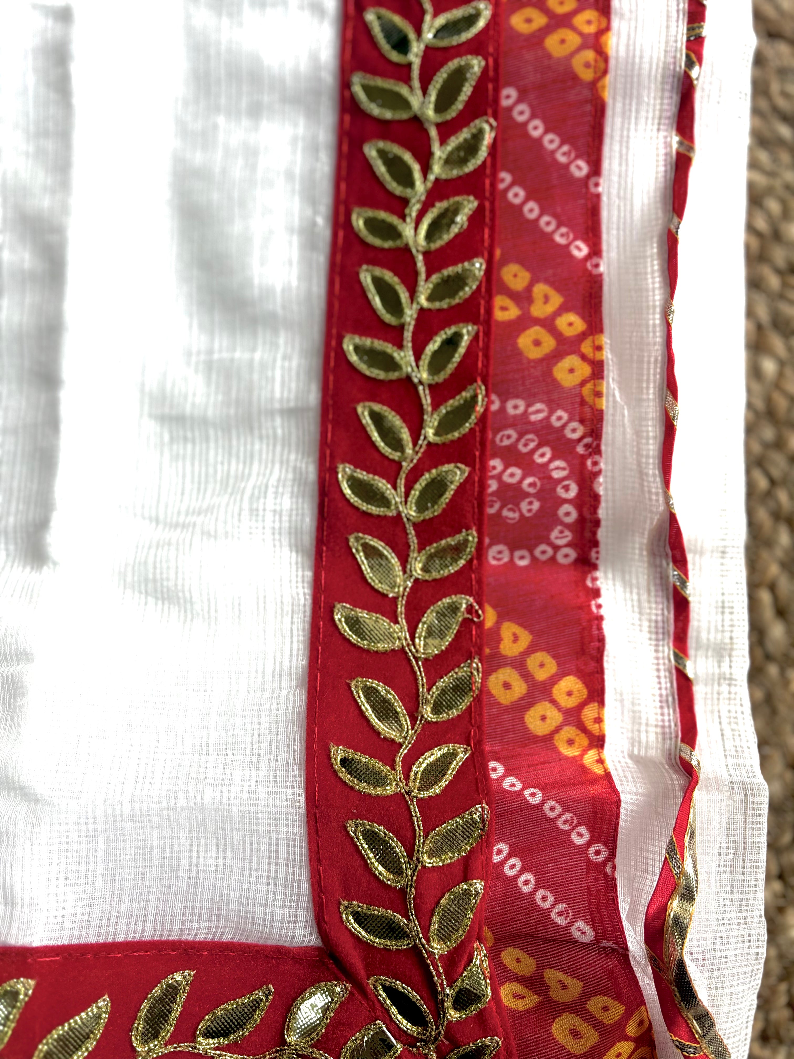 Teejali White Kota Doria Gota Patti Saree