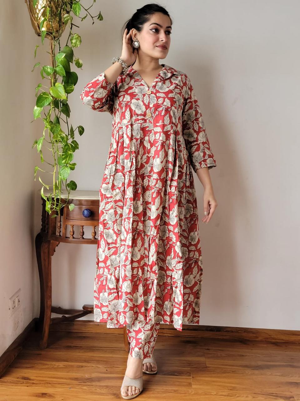 Red Cream Floral Bagru print Naira Cut Suit Set