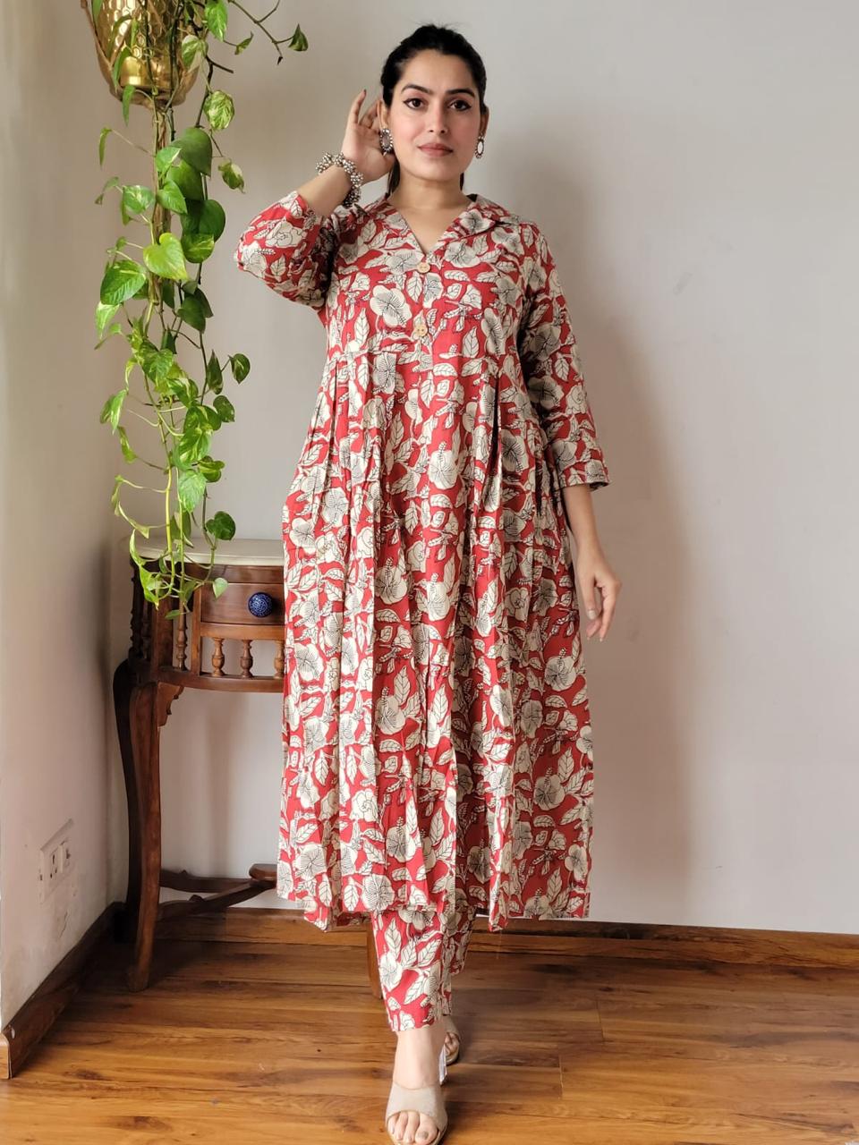 Red Cream Floral Bagru print Naira Cut Suit Set