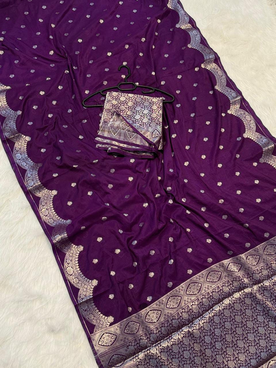 Banarasi Handloom Semi Kathan  Saree In Purple
