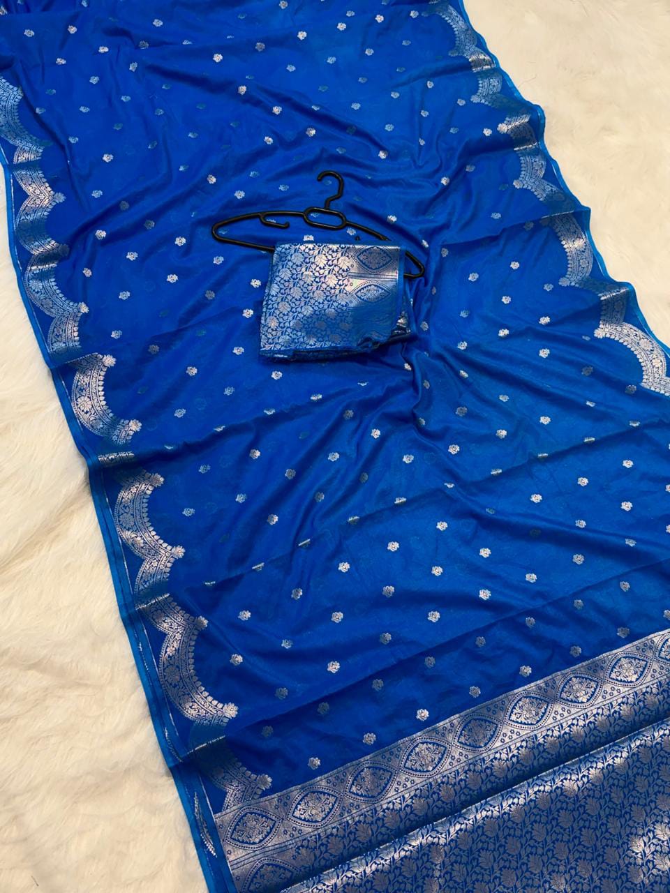 Banarasi Handloom Semi Kathan  Saree In Royal Blue